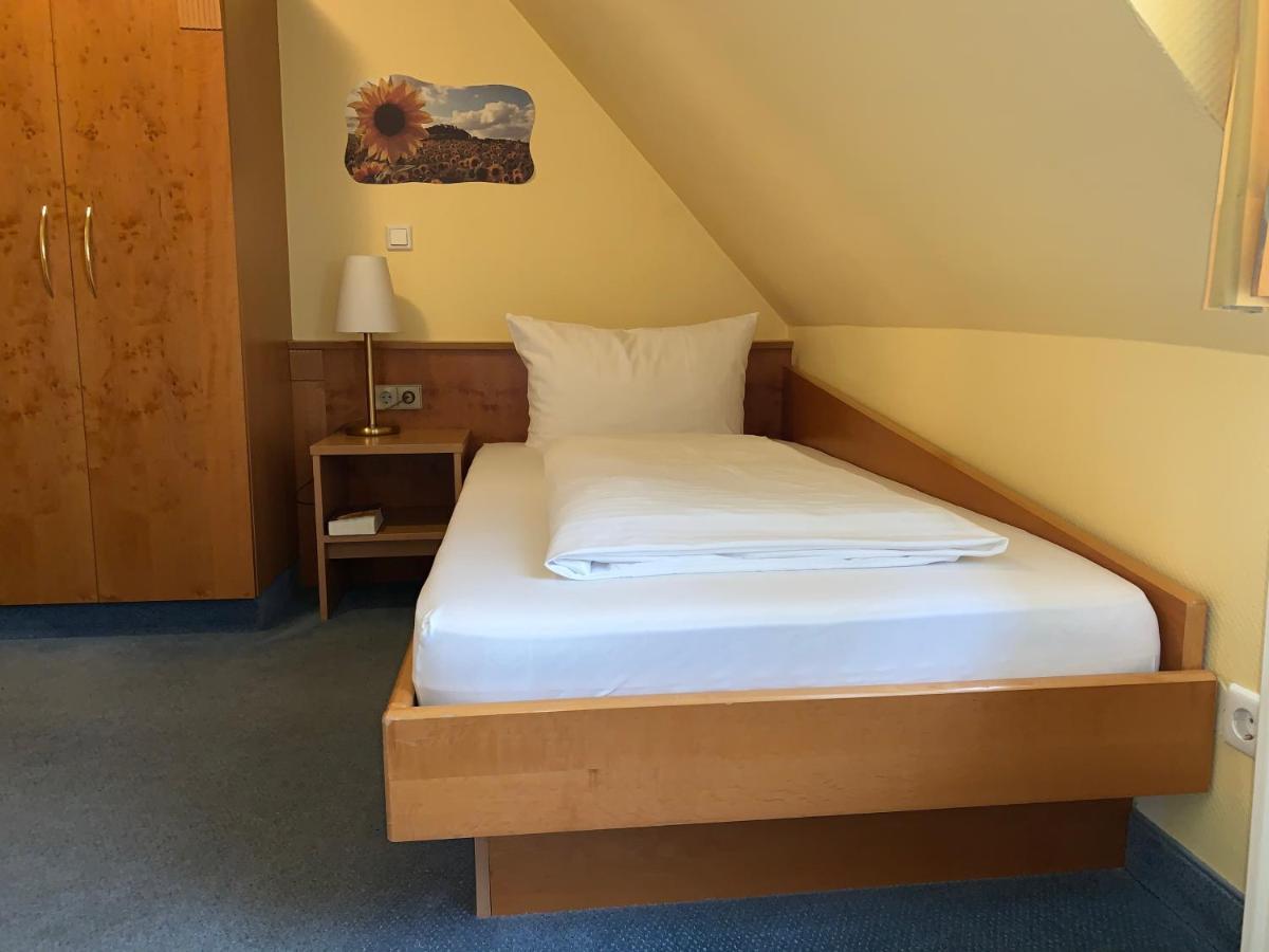 Hotel Zum Goldenen Mann Rastatt Ngoại thất bức ảnh
