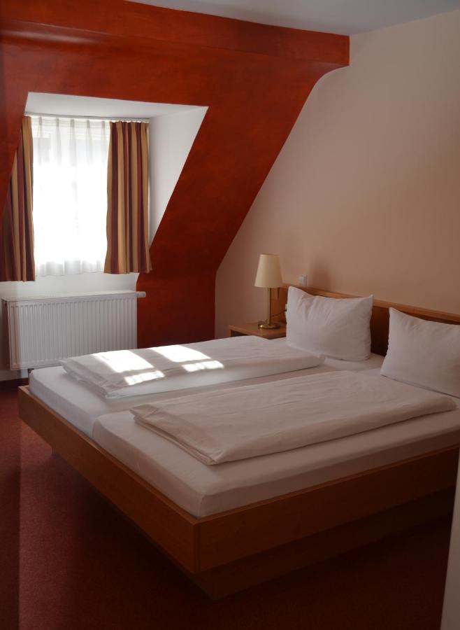 Hotel Zum Goldenen Mann Rastatt Ngoại thất bức ảnh