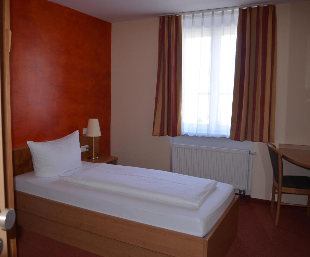 Hotel Zum Goldenen Mann Rastatt Ngoại thất bức ảnh